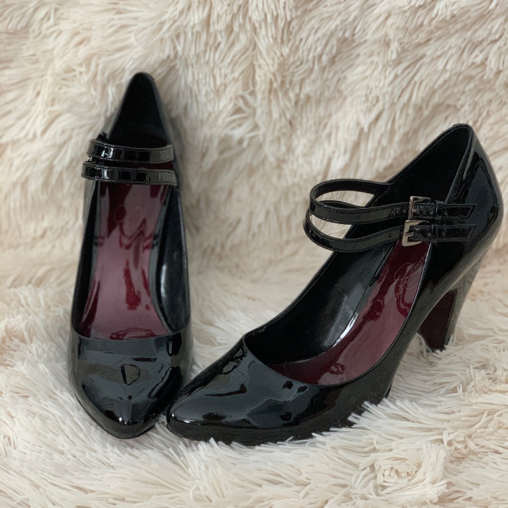 Black Jessica Simpson heels